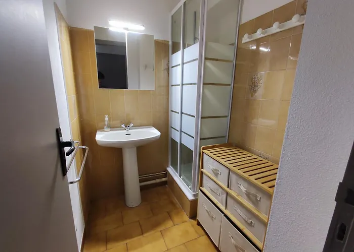 Avec Piscine, Tennis, Et Parking - Proche Plages Et Commerces - Ideal Familles - Fr-1-776-70