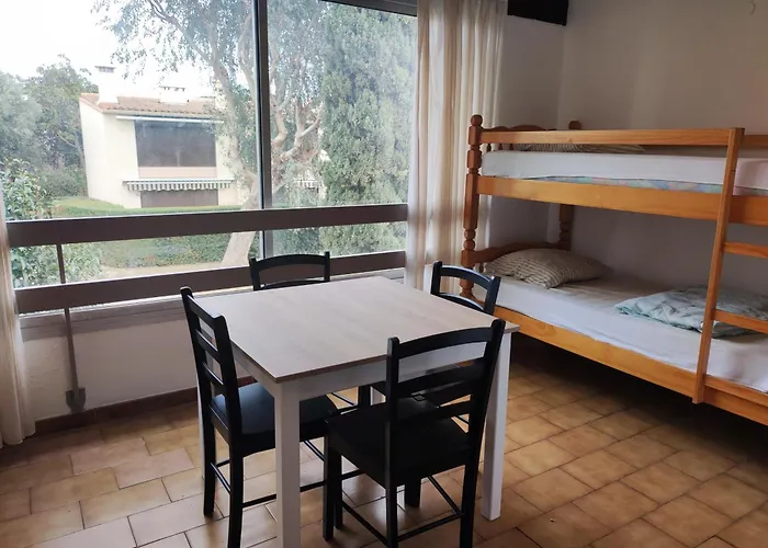 Avec Piscine, Tennis, Et Parking - Proche Plages Et Commerces - Idéal Familles - Fr-1-776-70 Appartement *